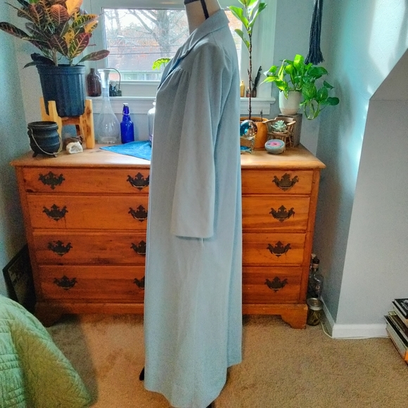 Vintage Vanity Fair Baby Blue Fleece Like Sleep Jacket Sleep Coat Nightgown M - Picture 3 of 5